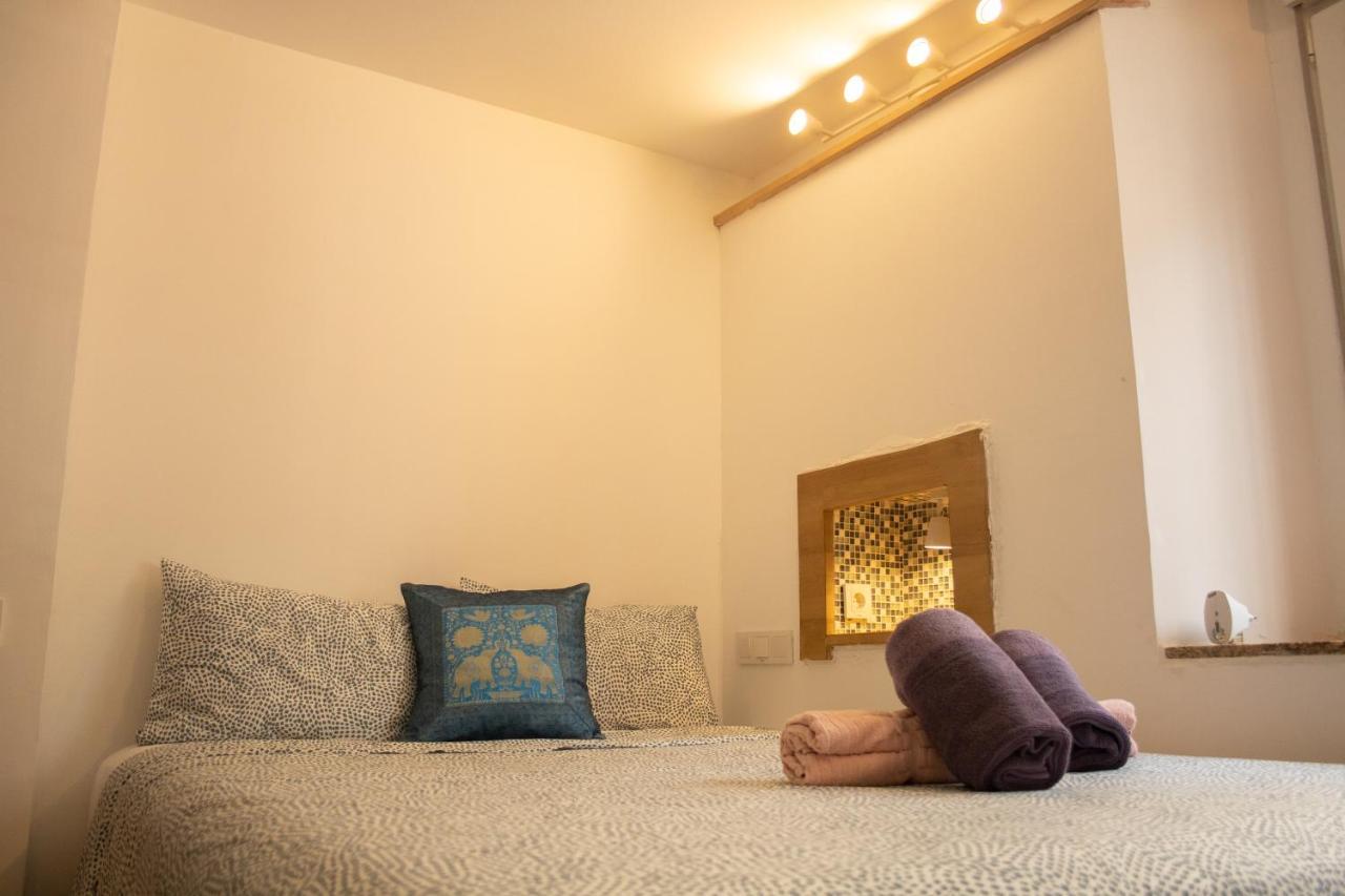 Malaguena Salerosa "Apartamento - Estudio Con Terraza" En Casa Tipica De 1 A 4 Dormitorios Malaga Ngoại thất bức ảnh
