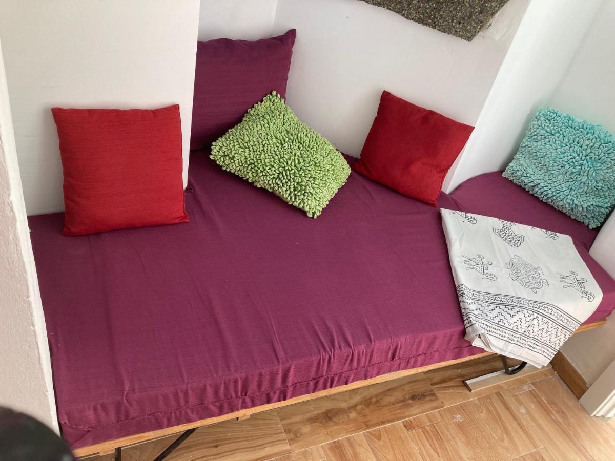 Malaguena Salerosa "Apartamento - Estudio Con Terraza" En Casa Tipica De 1 A 4 Dormitorios Malaga Ngoại thất bức ảnh