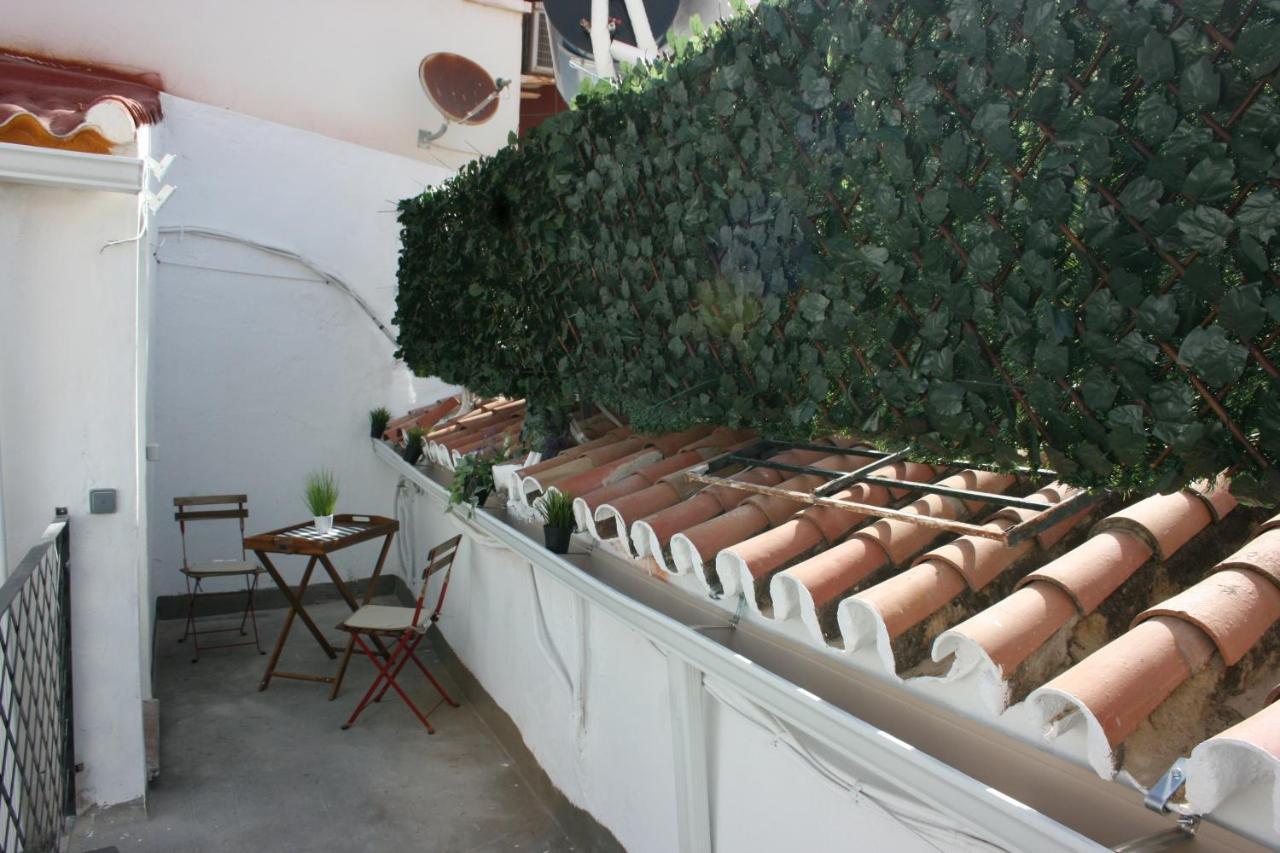 Malaguena Salerosa "Apartamento - Estudio Con Terraza" En Casa Tipica De 1 A 4 Dormitorios Malaga Ngoại thất bức ảnh